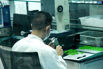 河北红帽子制盖